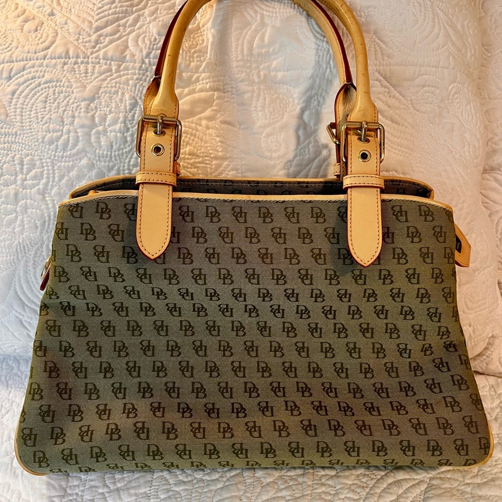 Dooney and Burke Beautiful Green Handbag